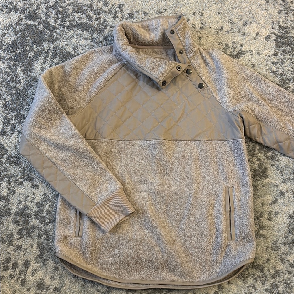 Women’s Abercrombie Tan Quilted Pullover Sweater, oatmeal w/ patent leather, S